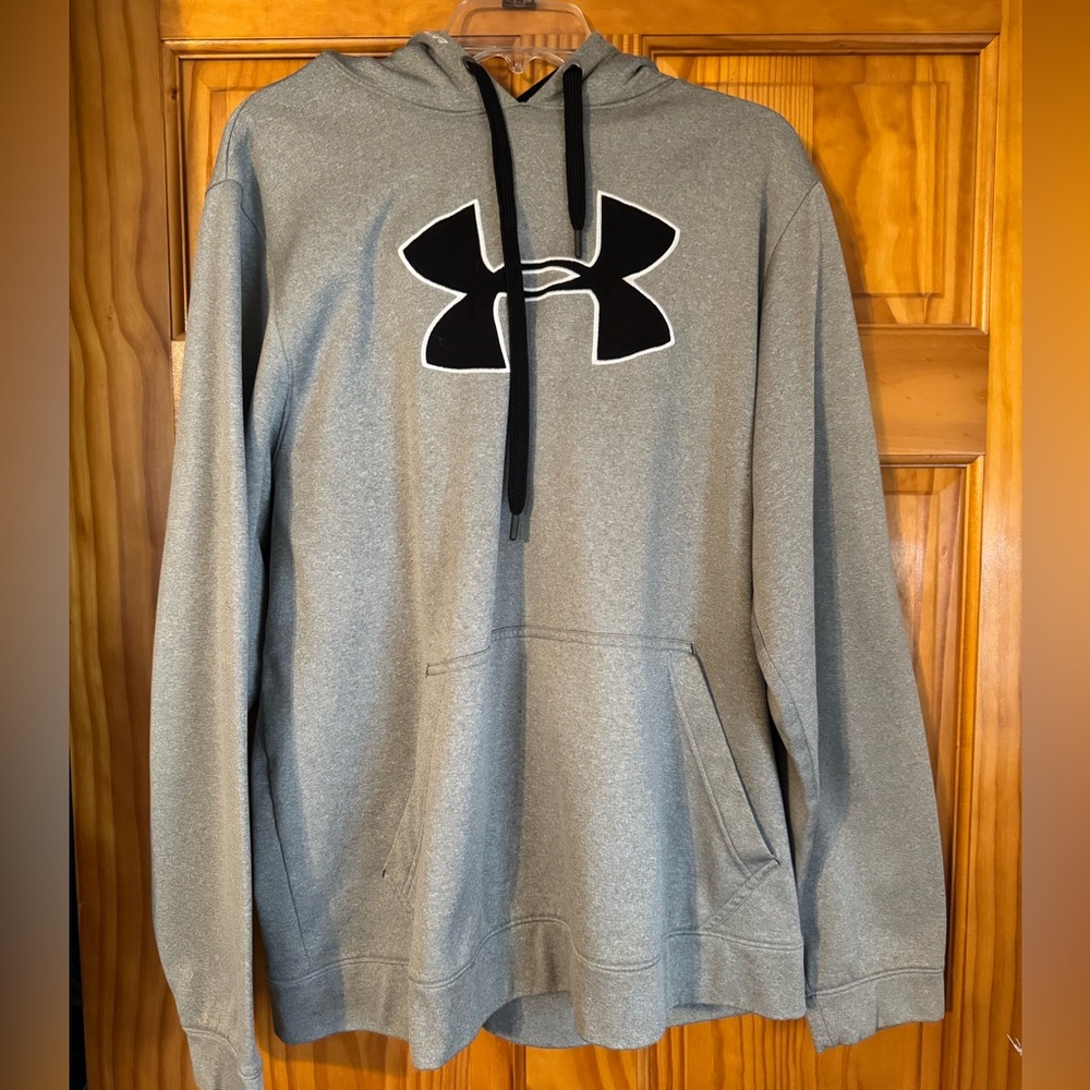 Men’s Under Armour XL Hoodie